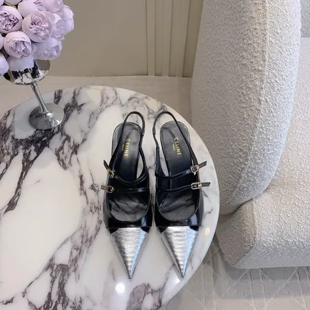 セリーヌ サンダル