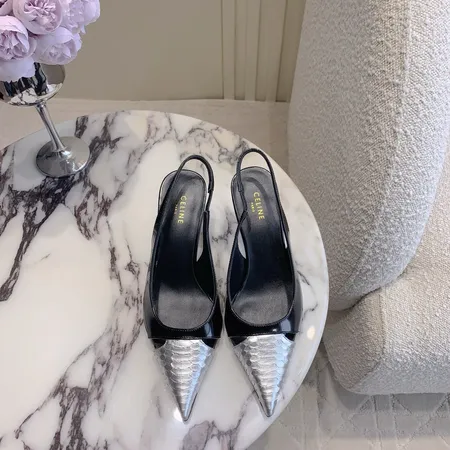 セリーヌ サンダル