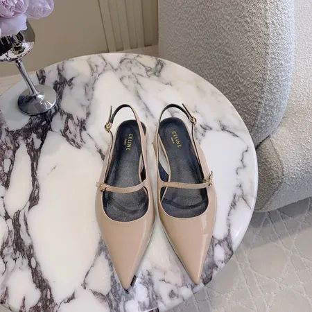 セリーヌ サンダル