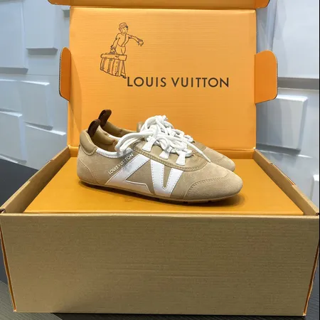 ルイヴィトン カジュアルシューズ