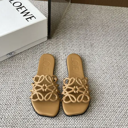 ロエベ スリッパ
