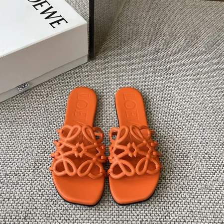 ロエベ スリッパ