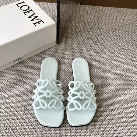 ロエベ スリッパ