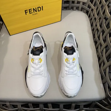 フェンディ スニーカー