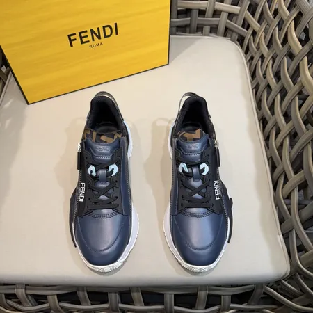 フェンディ スニーカー