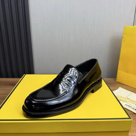 フェンディ ビジネスシューズ