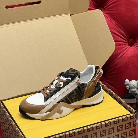 フェンディ スニーカー