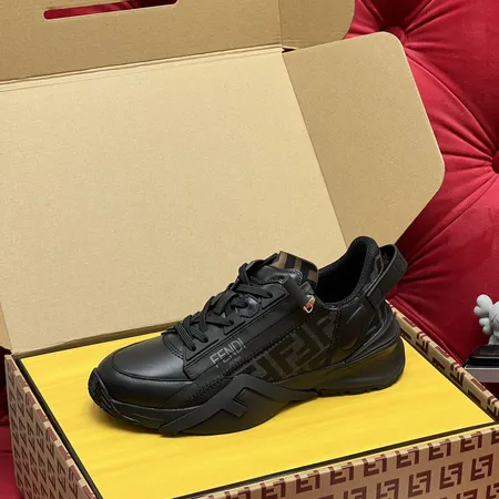 フェンディ スニーカー