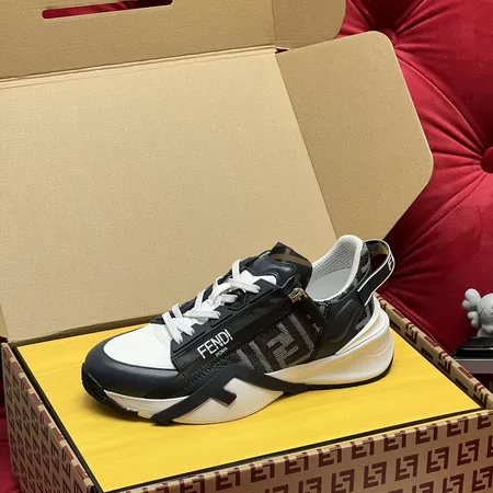 フェンディ スニーカー