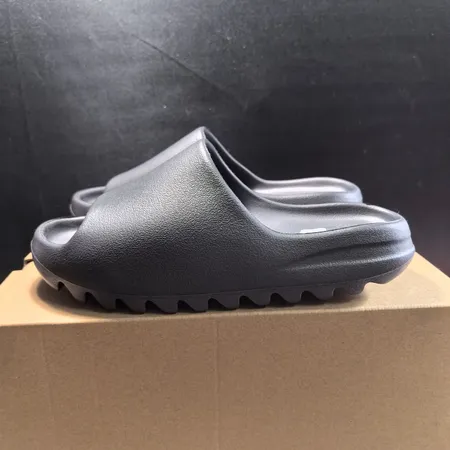 アディダス スリッパ