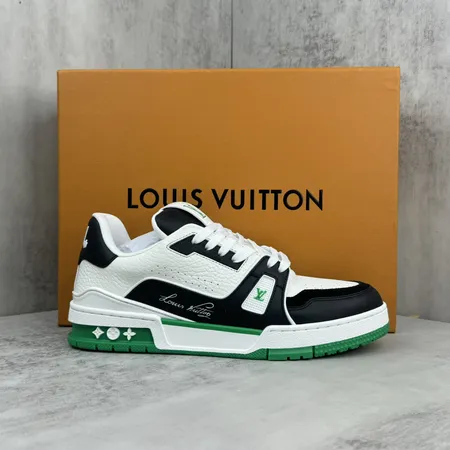 ルイヴィトン カジュアルシューズ