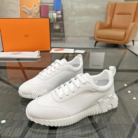 エルメス スニーカー