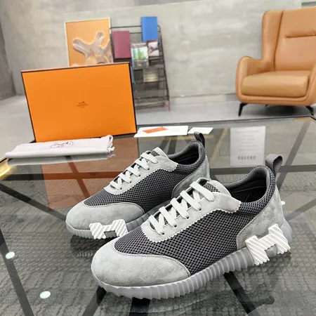 エルメス スニーカー