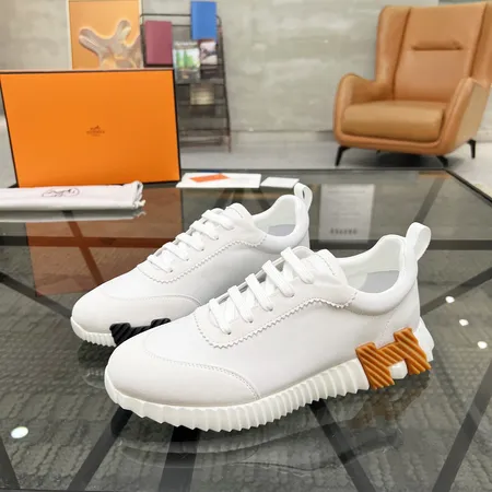 エルメス スニーカー