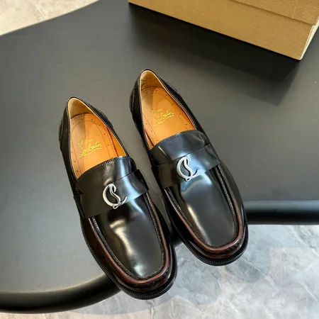 クリスチャン・ルブタン ビジネスシューズ