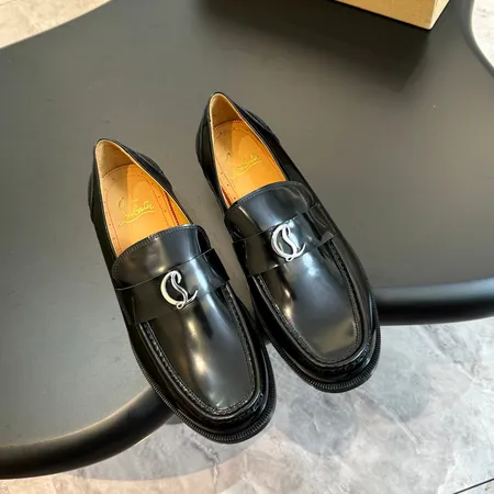 クリスチャン・ルブタン ビジネスシューズ