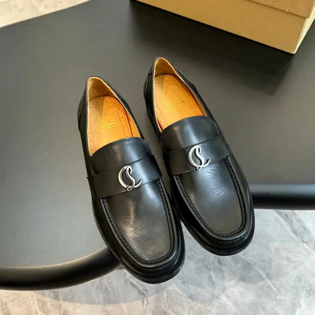 クリスチャン・ルブタン ビジネスシューズ