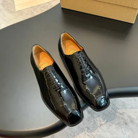 クリスチャン・ルブタン ビジネスシューズ