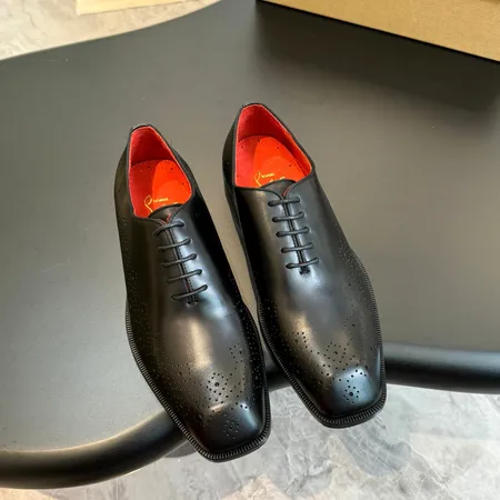 クリスチャン・ルブタン ビジネスシューズ