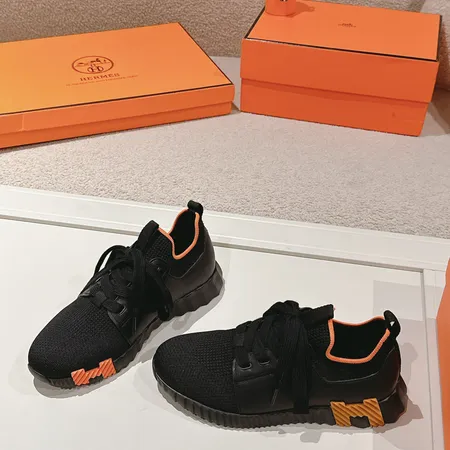 エルメス スニーカー