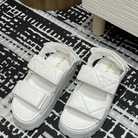 プラダ サンダル