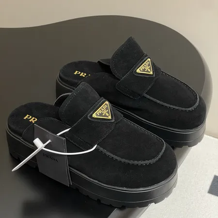 プラダ スリッパ