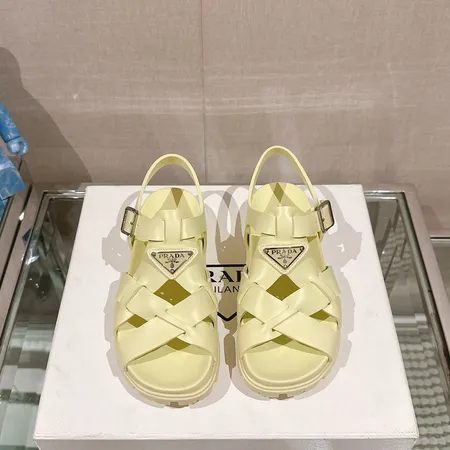 プラダ サンダル