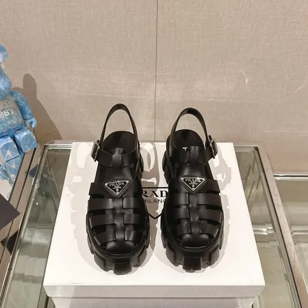 プラダ サンダル