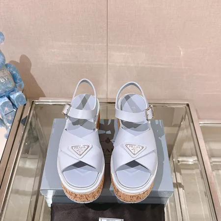 プラダ サンダル