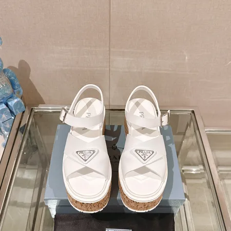 プラダ サンダル