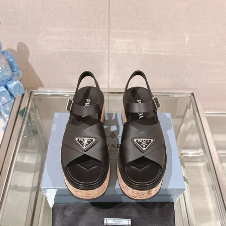 プラダ サンダル