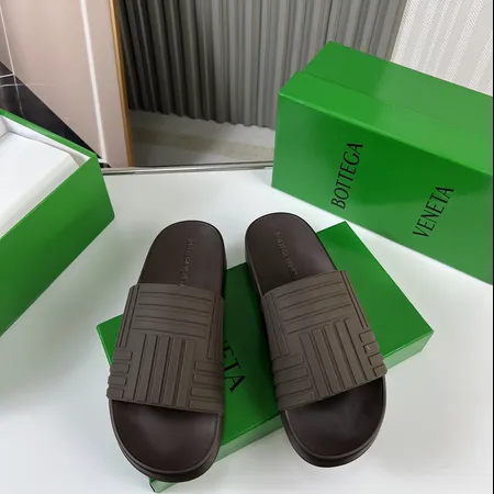 ボッテガ ヴェネタ スリッパ