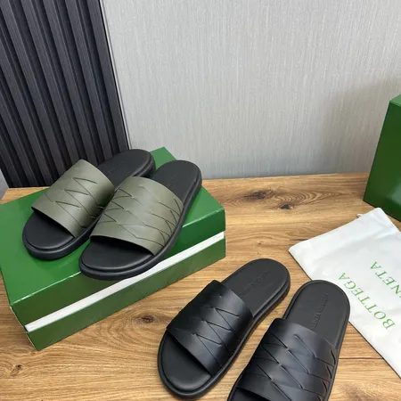 ボッテガ ヴェネタ スリッパ