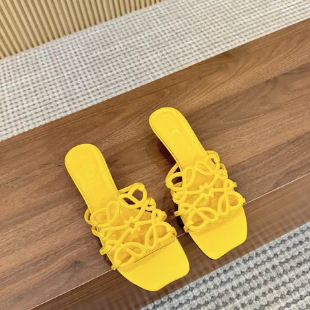 ロエベ スリッパ