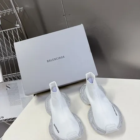 バレンシアガ スニーカー