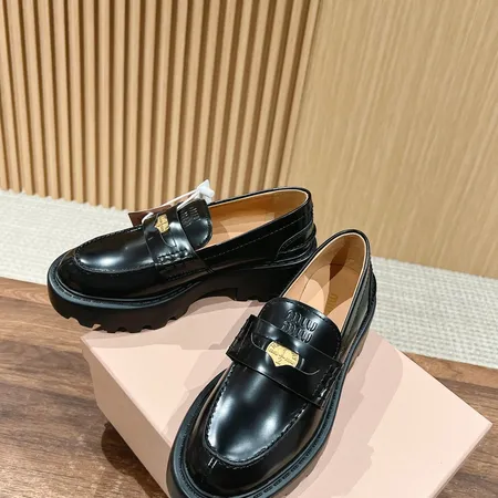 ミュウミュウ ビジネスシューズ