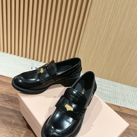 ミュウミュウ ビジネスシューズ