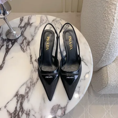 プラダ サンダル