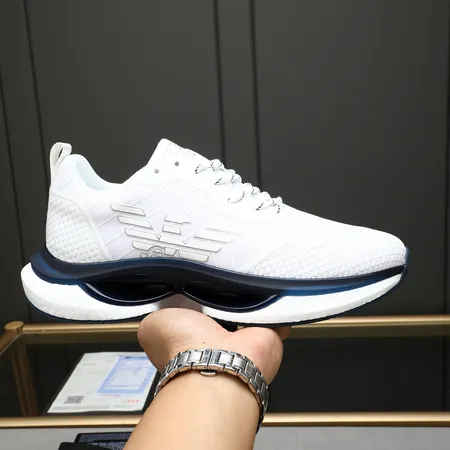 アルマーニ スニーカー