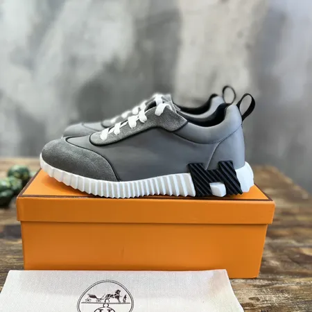 エルメス スニーカー