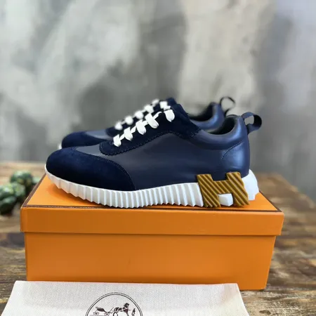 エルメス スニーカー