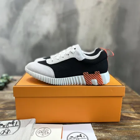 エルメス スニーカー