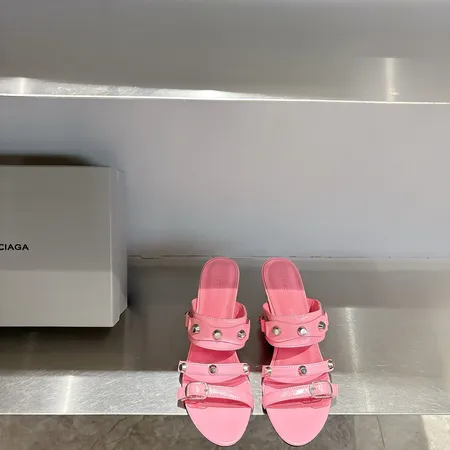 バレンシアガ サンダル