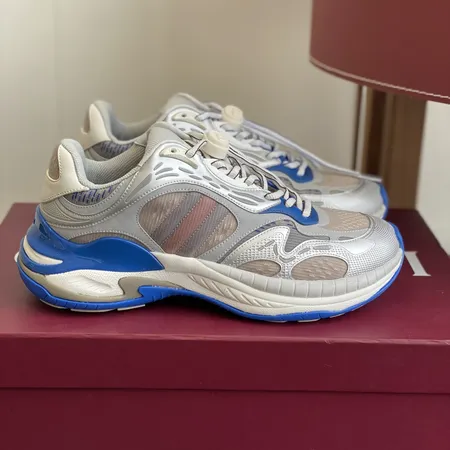 グッチ スニーカー