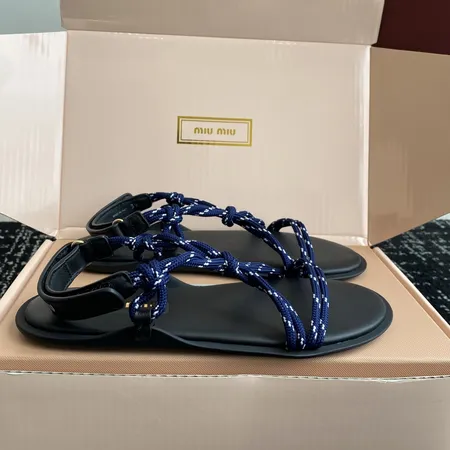 ミュウミュウ サンダル