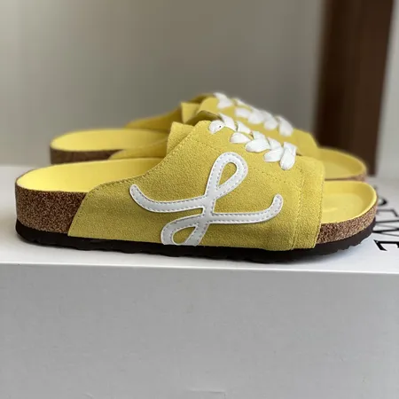 ロエベ スリッパ