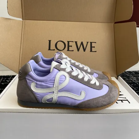 ロエベ カジュアルシューズ