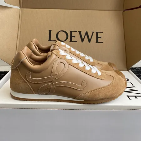 ロエベ カジュアルシューズ