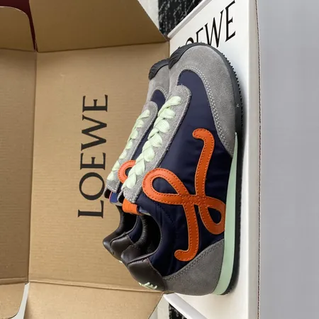 ロエベ カジュアルシューズ