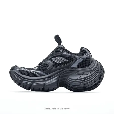 バレンシアガ スニーカー